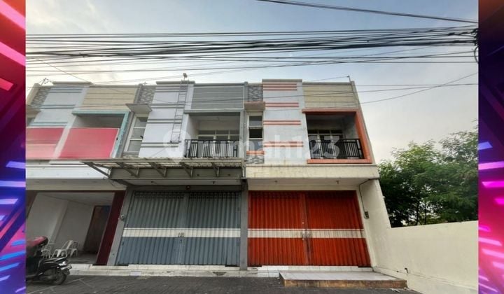 2-Story Shop House For Rent in Central Jember City. Suitable for Food Business or Office. 2-Story Shop House For Rent in Central Jember City. Suitable for Food Business or Office.