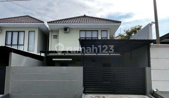 Sewa Rumah Full Furnish Modern Minimalis 2 Lantai Di Perumahan Elit Mojopahit Jember
