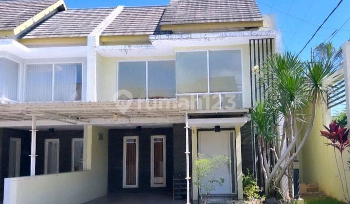 Rumah Modern Minimalis Siap Huni Di Perumahan Elit Dekat Transmart Jember
