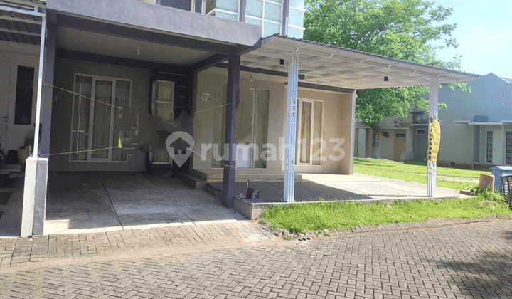 Disewakan Rumah Minimalis Posisi Hook Dekat Transmart Jember