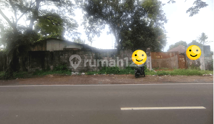 For Rent, Large Land by the Road in Warehouse Complex Area.