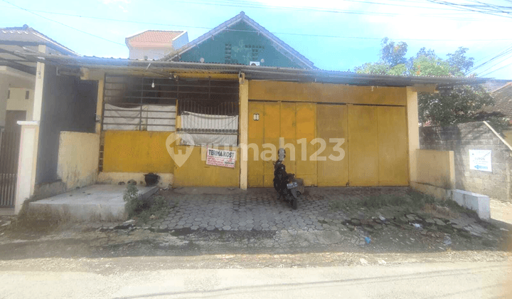 Disewakan Rumah Siap Huni Dekat Roxy Jember