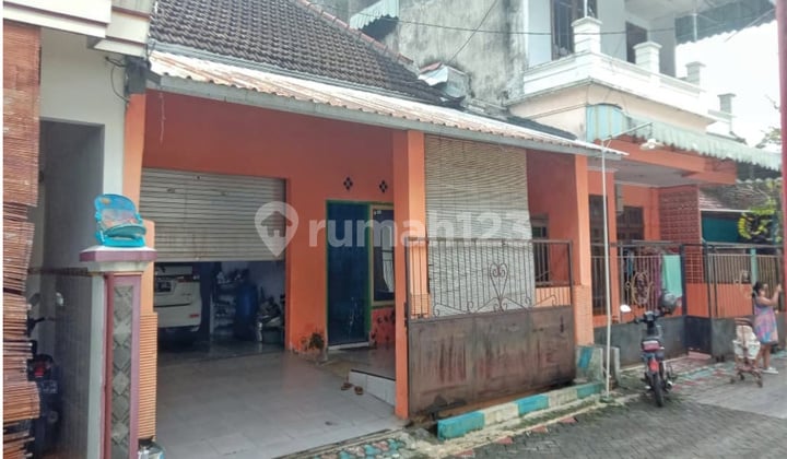 Dijual Rumah 2 Lantai Siap Huni Dekat Armed