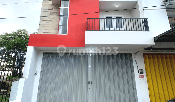 For Rent: 2-Street Shop House by the Roadside Near UNMU Jember For Rent: 2-Street Shop House by the Roadside Near UNMU Jember