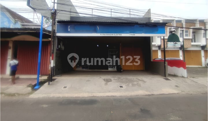 Dijual Ruko 2 Lantai Pinggir Jalan Tengah Kota