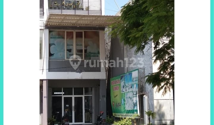 For Sale Beautiful 3-Story Shop House on Main Road in City Center