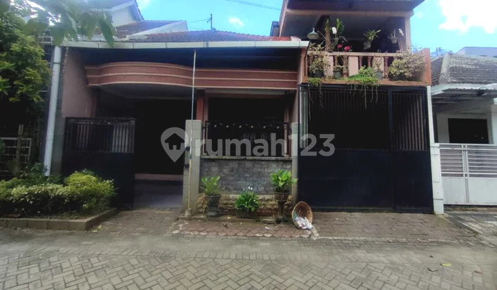Dijual Rumah 2 Lantai Siap Huni Dekat Universitas Jember Dijual Rumah 2 Lantai Siap Huni Dekat Universitas Jember