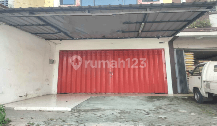 For Rent 2-Story Shop House by the Road Near Muhammadyah University Jember