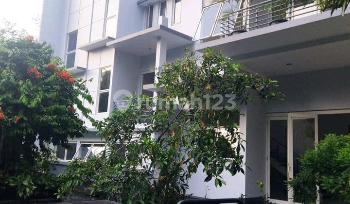 Jual Murah Rumah Mewah di Kawasan Golf BSD