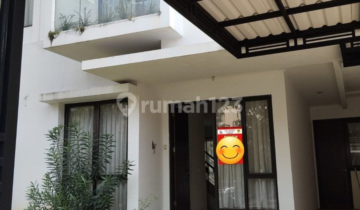 Jarang Ada Rumah Rapi di Pusat Bisnis BSD Sekeliling Bebas Kampung