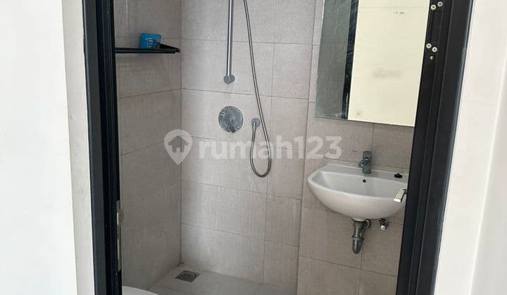 Dijual Green Royal Unit Hook Lantai 3 Siap Huni