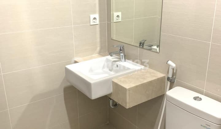 Disewakan Apartemen Puri Mansion Spektype Studioluas 26M²View Semi Furnished Harga 28 Nego Sampai Jadi Unit Sangat Bagus