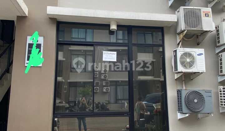 Green Royal Lantai 1 Semi Furnished 2 Br