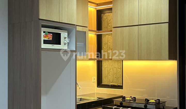 Disewakan Green Royal Lantai 3Spek- Type 2 Br- Luas 50M²- Lantai 3- KT : 2- KM : 1- Full Furnished - Hrga bisa Nego