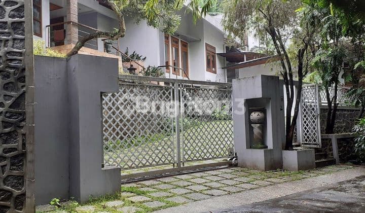 Rumah type villa modern Indah di perumahan tidar malang.