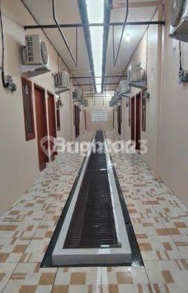 Investasi Kost Strategis Cikarang, 21+1 Pintu, Full Furnish & Bangunan Baru , Sudah Terisi Full