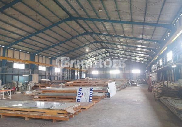 Gudang Siap Pakai Lokasi Strategis Bonus Crane Hoidt 5 Ton Luas Tanah 5.810, Luas Workshop 1500, Luas Office 250 Sertifikat SHM