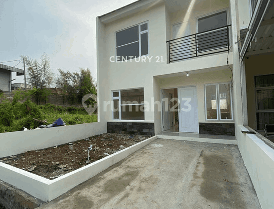 Strategic House in Green View Residence Bubulak Bogor