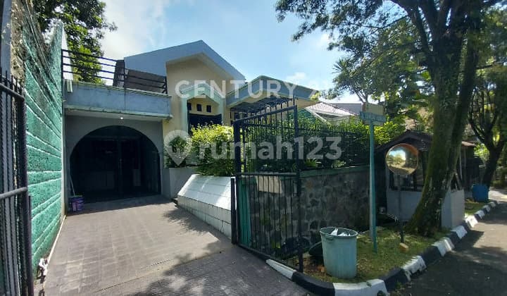 Middle Duta Villa House, Bogor City Center, Pajajaran Near Toll Road