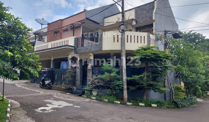 Strategic House in Yasmin Housing, Seruni Street, Bogor