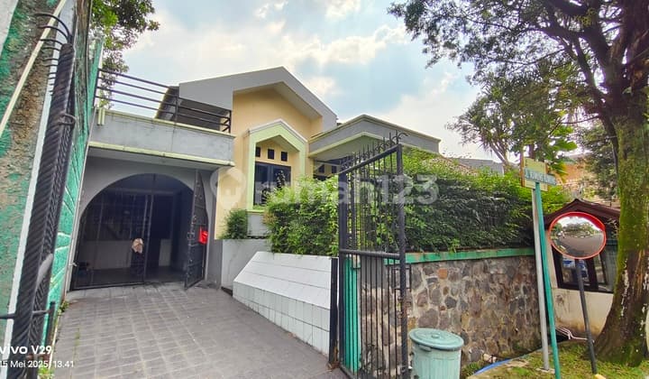 Strategic House in the Center of Villa Duta, Bogor City Area