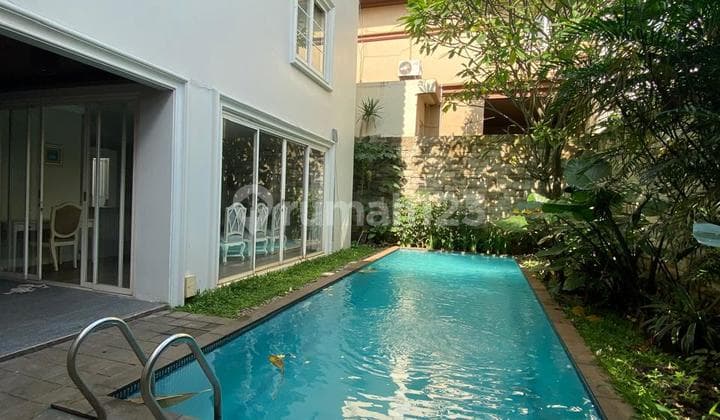 Di Sewakan Rumah Mewah