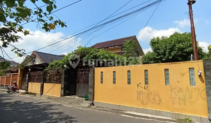 Rumah 1,5 Lantai Minimalis Modern View Persawahan, Purwomartani, Jogja.