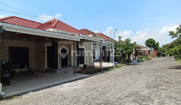 Rumah Minimalis Modern Dalam Perum Dekat Candi Sambisari, Jogja.