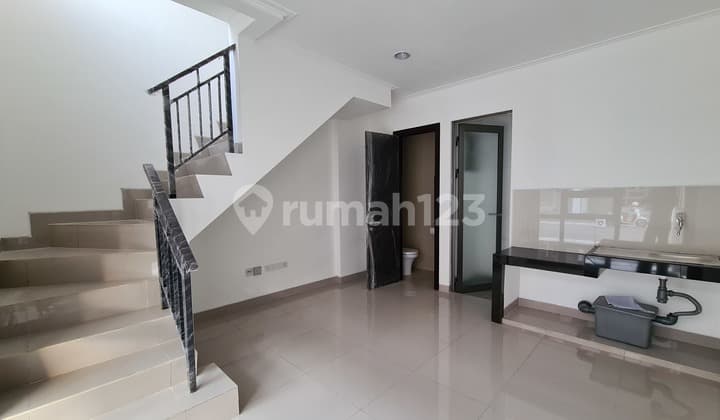 Pik2 House Ready to Occupy 4.5x10 meters (cynthia 0878-6359-0057)