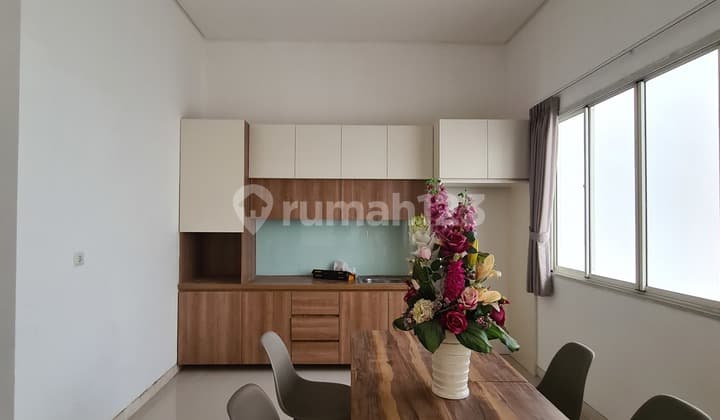 Rumah Crown Golf 8x24 Meter View Danau Sudah Renovasi (cynthia 0878xxxxxxxx