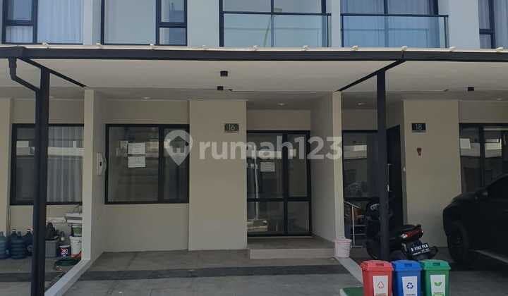 JUAL CEPAT! Rumah Milenial 4,5x12,5 brand new, strategis (Cynthia 0878xxxxxxxx