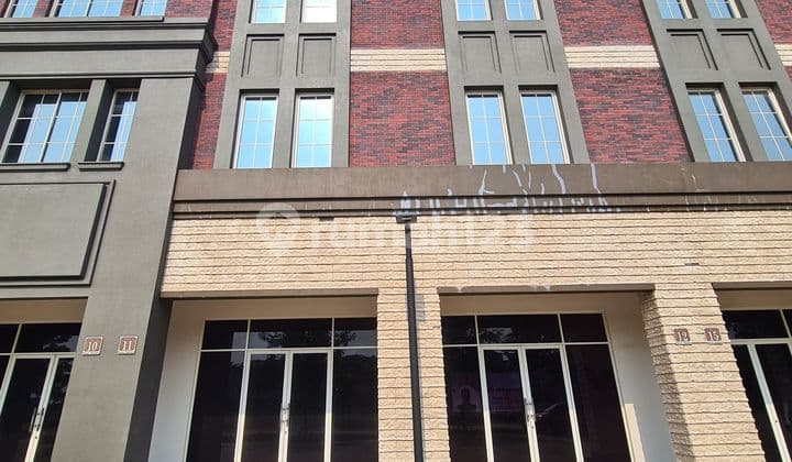 AFFORDABLE SHOPHOUSE RENTAL WITH LOW-COST FAÇADE RENOVATION, STRATEGIC LOCATION, 3-STORY BUILDING (CYNTHIA 0878-6359-0057)