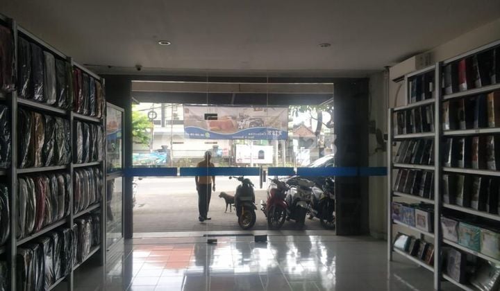 For Sale 3-Storey Shophouse with Large Parking in Gatsu Timur AT