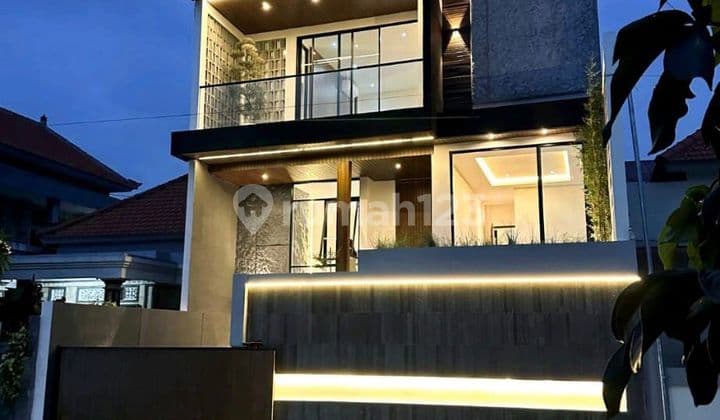 Dijual Rumah Mewah Modern 3 Lantai Di Denpasar Barat Cn