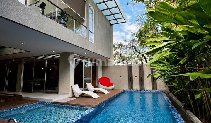 Vila Mewah Fasilitas Bintang 5 Furnish Dekat Airport At
