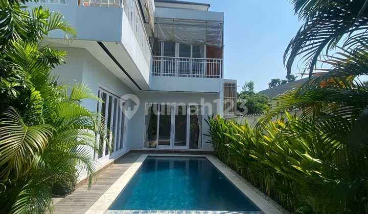 Disewakan Tahunan Villa 3 Kamar Dekat Pantai Pk