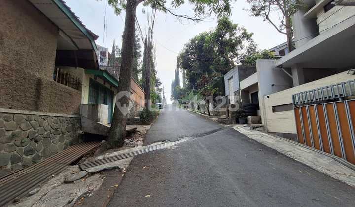 JUAL RUMAH MEWAH KULDESAK DI CIPAKU INDAH V ADA BASEMENT