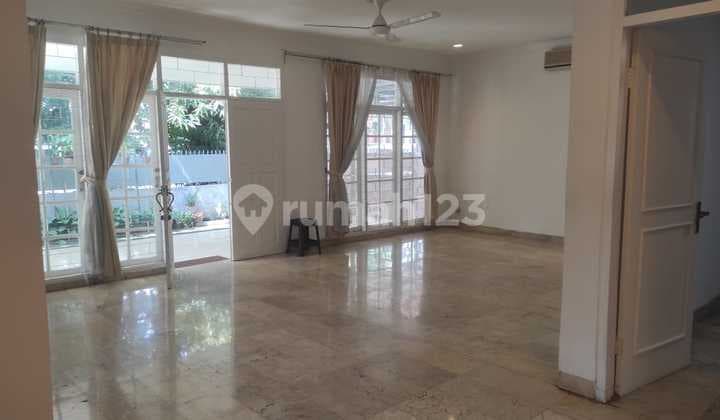 Rumah Di Sewakan Area Kebayoran Baru Siap Huni Jakarta Selatan
