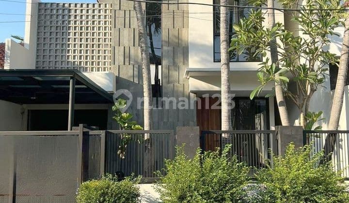 Hunian Baru Semi Furnished Selangkah Ke Permata Hijau Senayan