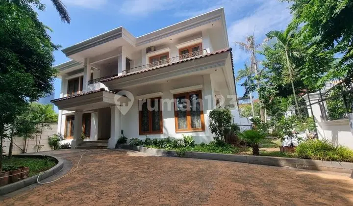 Rumah Mewah Sewa atau Jual Area Kuningan Setia Budi Jakarta