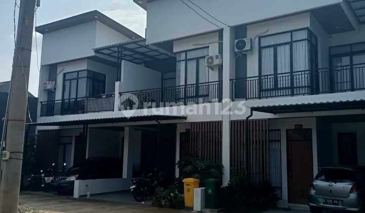 Rumah.modetn.minimalis.2 Lantai Area.kelapa Dua Depok