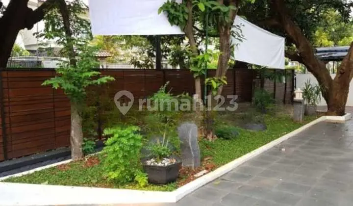 Office for Rent in Menteng Area, Central Jakarta