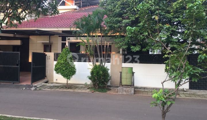 For Sale Ready-to-Live House Located in Taman Alfa Indah, Joglo, West Jakarta