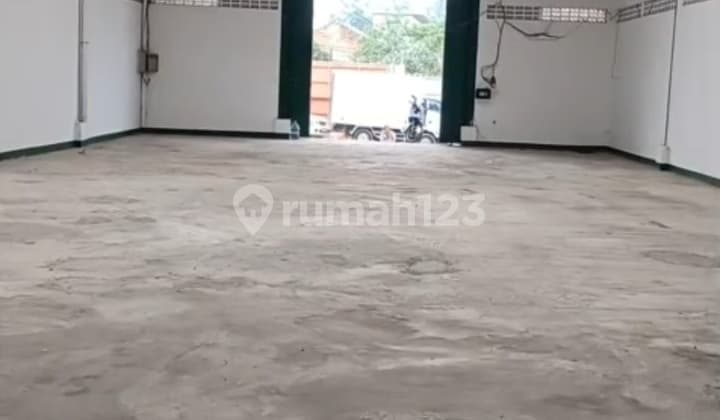 FOR RENT TIDY CLEAN WAREHOUSE Kav DPR Cipondoh