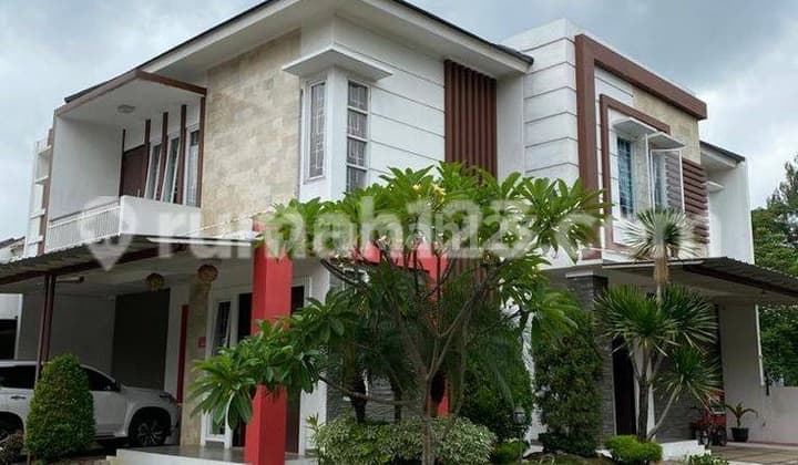 Rumah Cantik Posisi Hook Siap Huni Lingkungan Nyaman Bebas Banjir