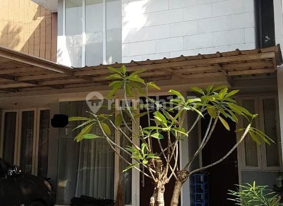 Flood-Free, 1-Story House Facing East Citra Gran Cibubur