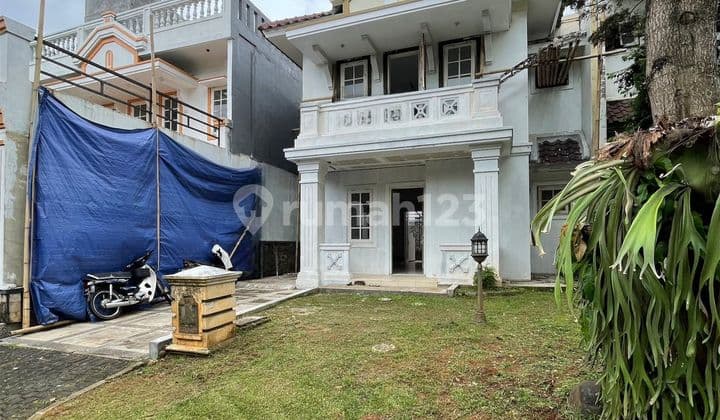 Dijual Rumah Dalam Renovasi di Legenda Wisata Cibubur