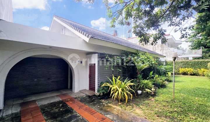 Dijual Cepat Rumah Lama Area Kebayoran Baru