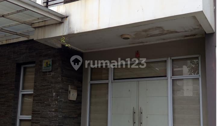 For Sale Green Lake City House - Latin America