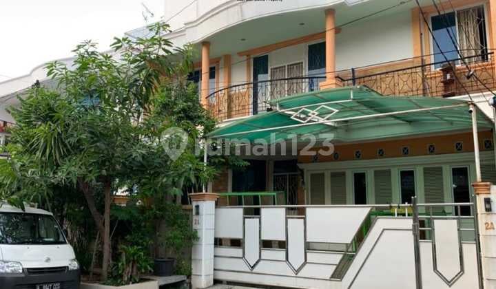 Disewakan Rumah 2,5 Lantai Full Furnished Pluit Asri Jakarta Utara Lokasi Premium